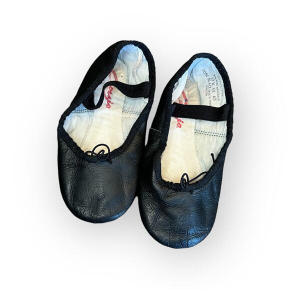Capezio Black Ballet Slippers - Picture 1 of 4
